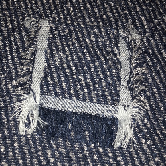 FRANCESCAS FRINGE SCARF - Picture 2 of 3